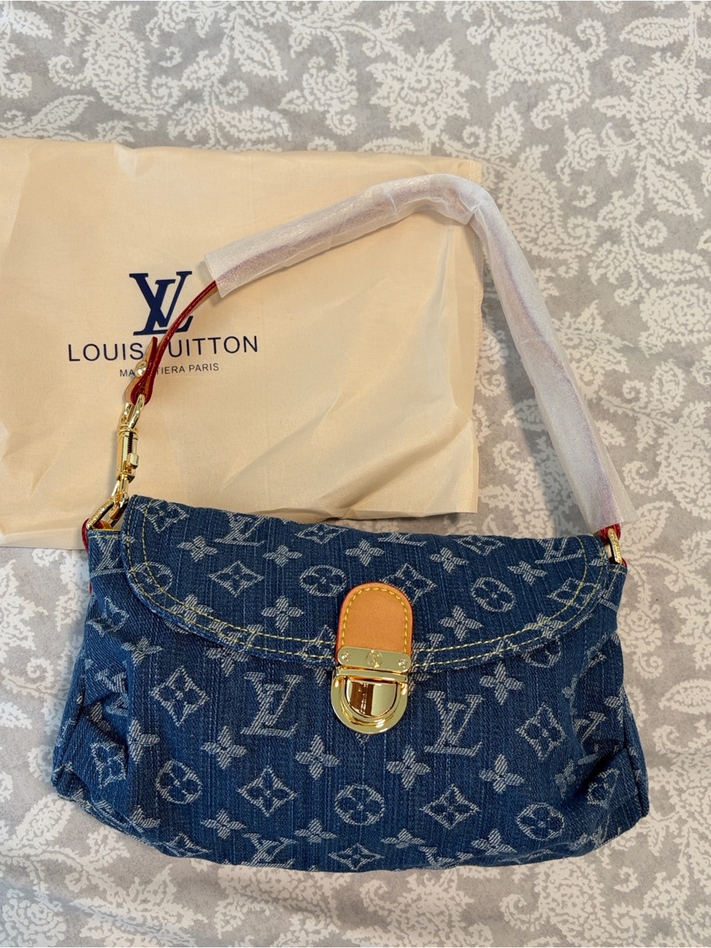Denim Shoulder Bag with Gold-Tone Clasp - Blue - Picture 2 of 7